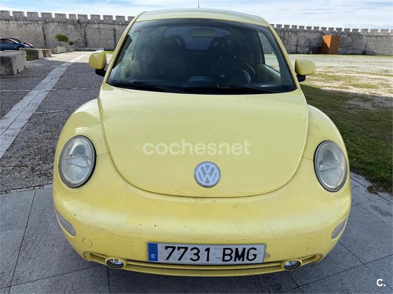VOLKSWAGEN New Beetle
