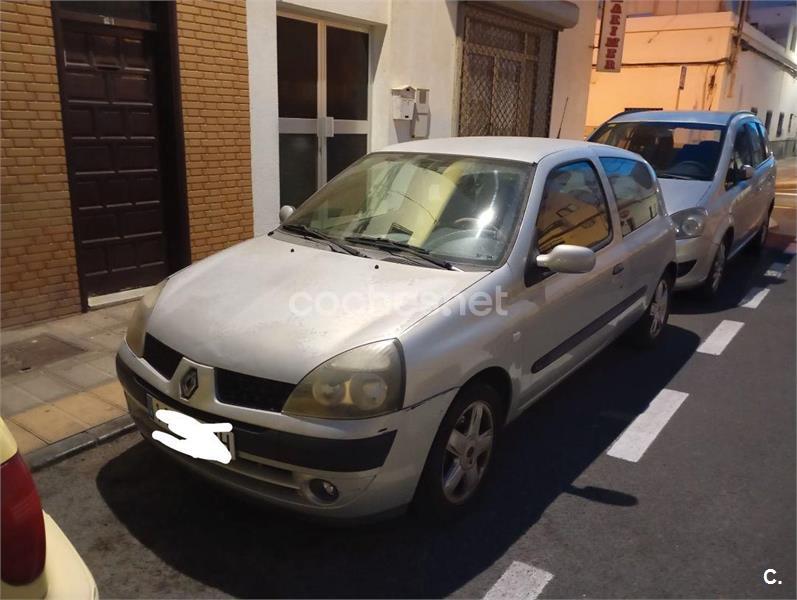 RENAULT Clio