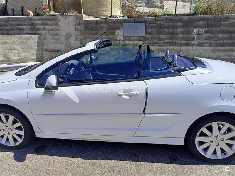 PEUGEOT 207 CC 1.6 VTi 16v 120