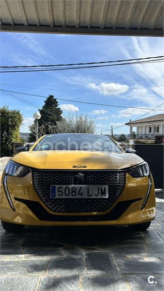 PEUGEOT 208 PureTech EAT8 GT Line