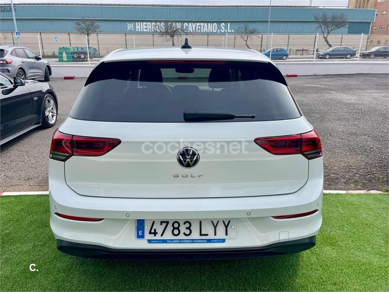 VOLKSWAGEN Golf Life 1.0 TSI
