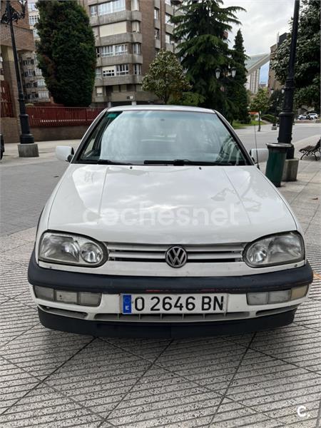 VOLKSWAGEN Golf 2.0 GTI EDITION