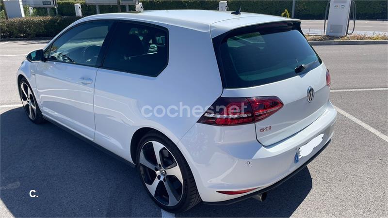 VOLKSWAGEN Golf GTI Performance 2.0 TSI DSG BMT