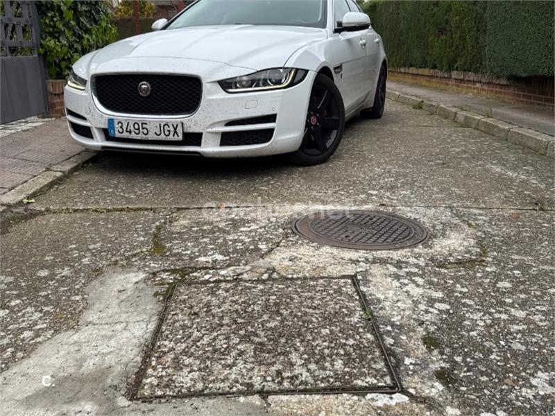 JAGUAR XE 2.0 AJ200D Diesel RWD Portfolio