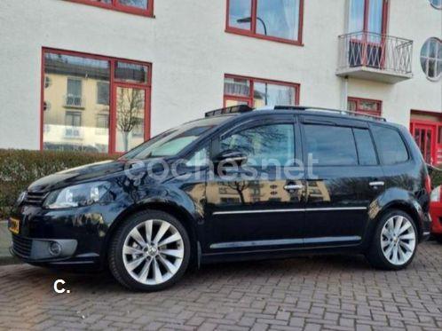 VOLKSWAGEN Touran 2.0 TDI DSG Sport