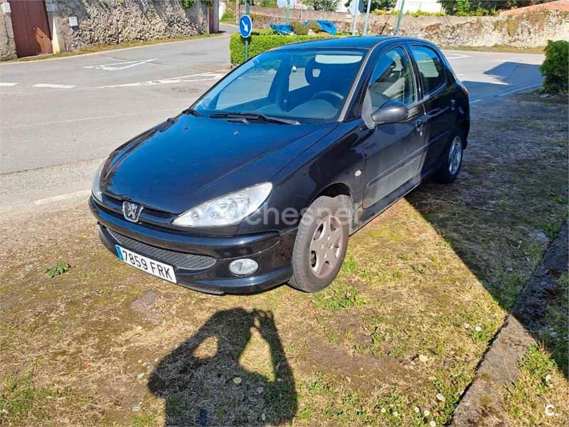 PEUGEOT 206