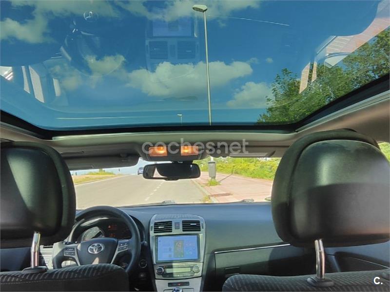 TOYOTA Avensis 1.8 VVTi Advance Cross Sport
