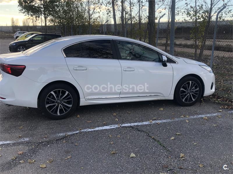 TOYOTA Avensis 2.0 150D ADVANCE