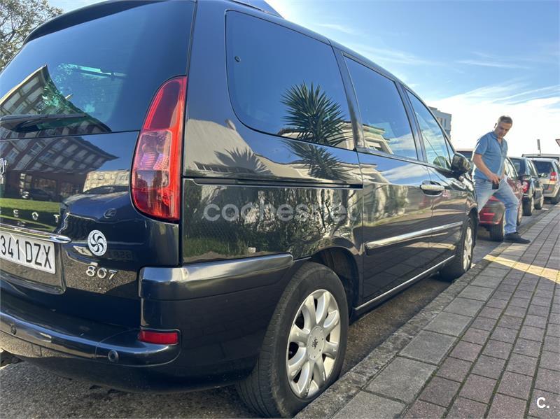 PEUGEOT 807 ST 2.2 HDI
