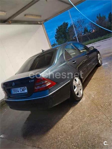 MERCEDES-BENZ Clase C