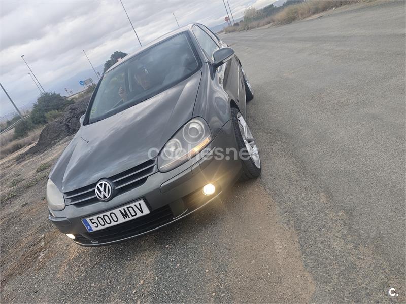 VOLKSWAGEN Golf 2.0 TDI Sportline 4Motion