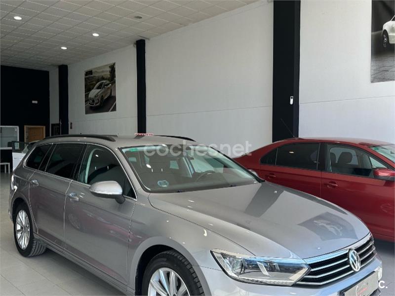 VOLKSWAGEN Passat RLine Excl 2.0 TDI 110kW150CV Variant
