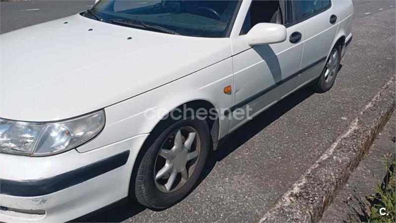 SAAB 95