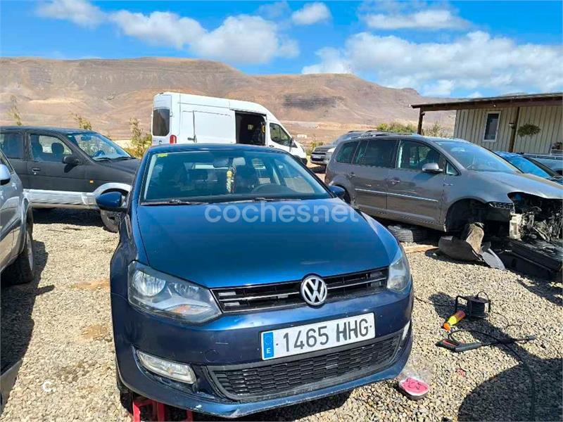 VOLKSWAGEN Polo
