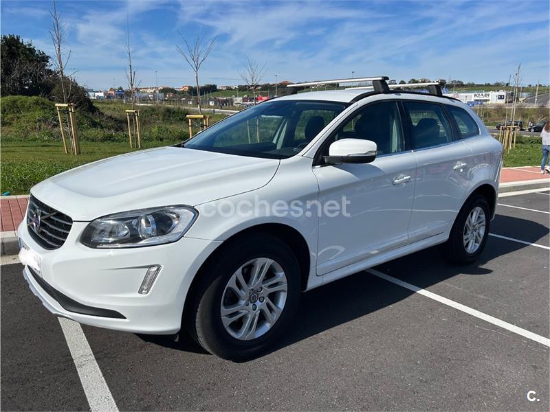 VOLVO XC60 2.0 D4 Momentum
