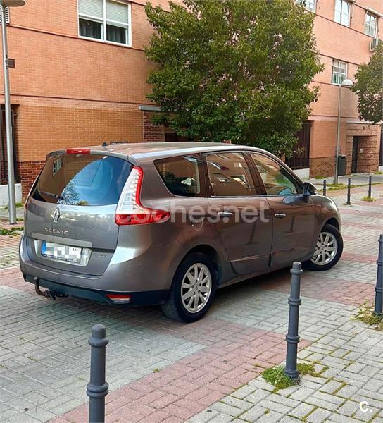 RENAULT Grand Scenic Dynamique dCi 110 7 plazas