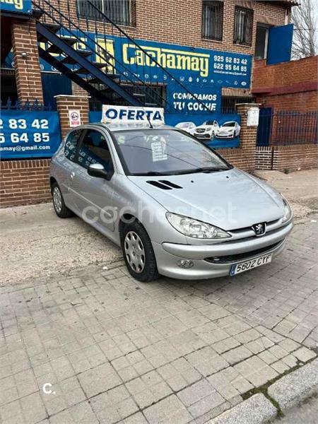 PEUGEOT 206