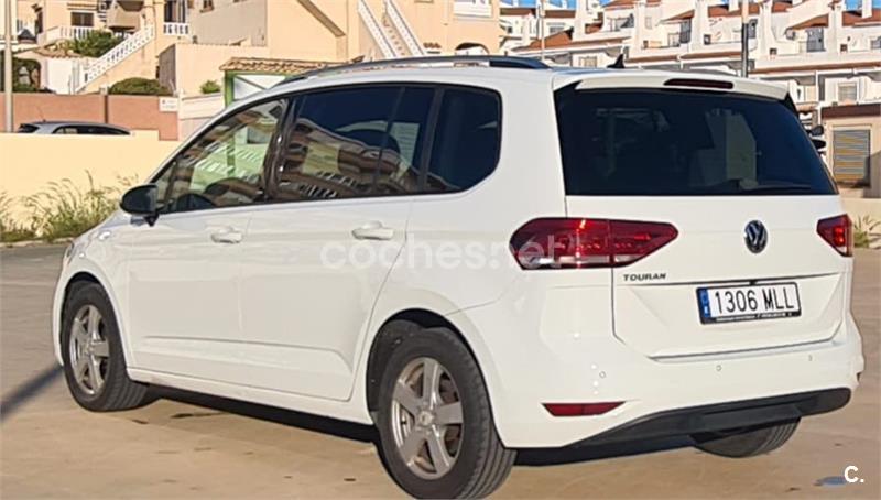 VOLKSWAGEN Touran Sport 1.6 TDI DSG