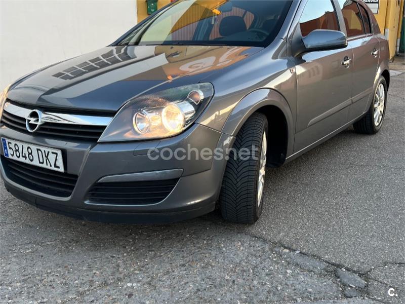 OPEL Astra 1.6 Enjoy Easytronic