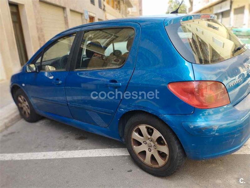 PEUGEOT 307