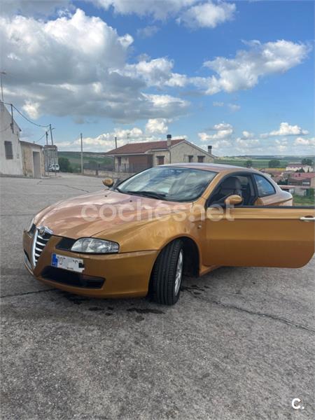 ALFA ROMEO GT 1.9 JTD Progression