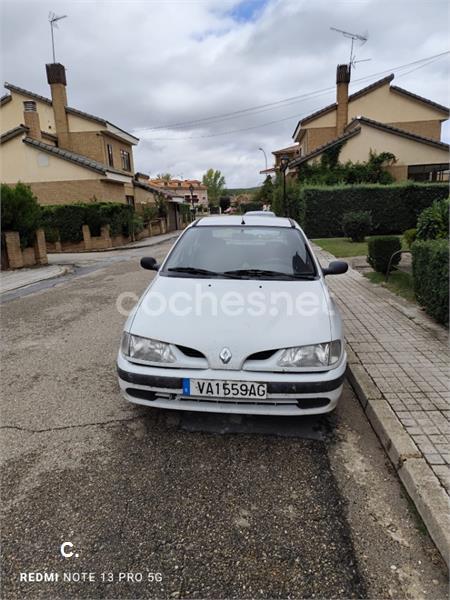 RENAULT Megane EUROPA 1.6E 75