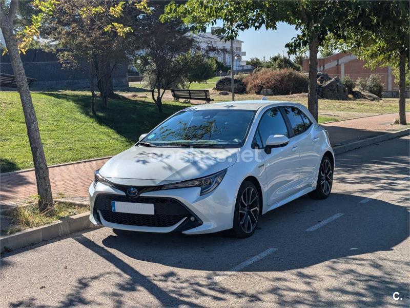 TOYOTA Corolla 2.0 180H FEEL ECVT