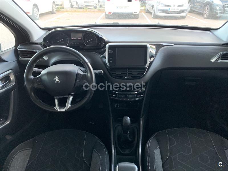 PEUGEOT 2008 Active 1.2L PureTech 82