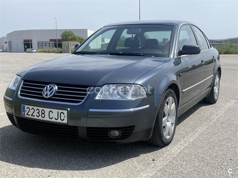 VOLKSWAGEN Passat 1.9 TDi Highline