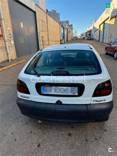RENAULT Megane