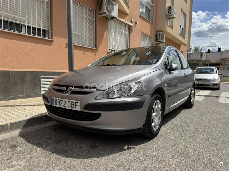 PEUGEOT 307 1.6 XR Clim