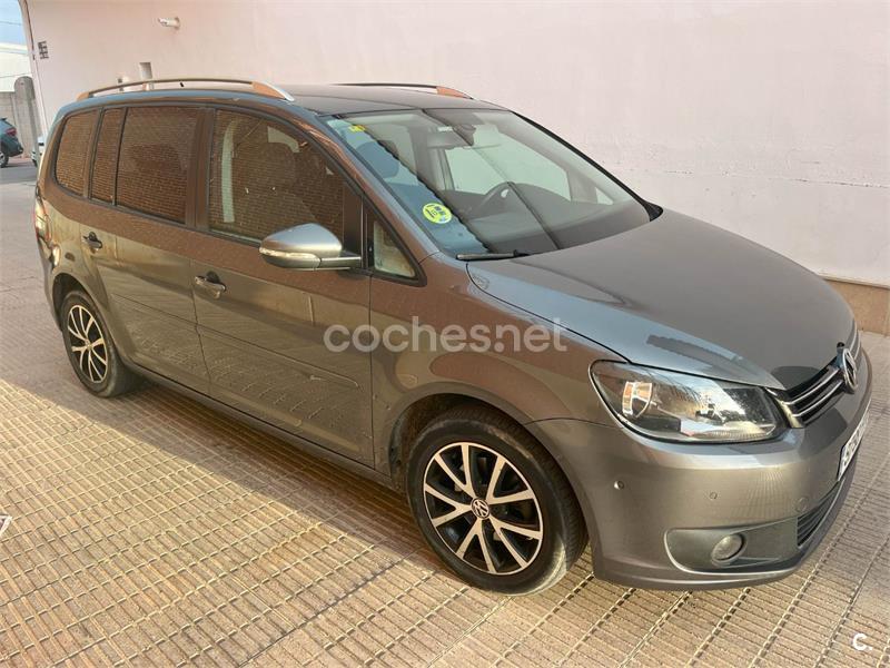 VOLKSWAGEN Touran 1.6 TDI Advance