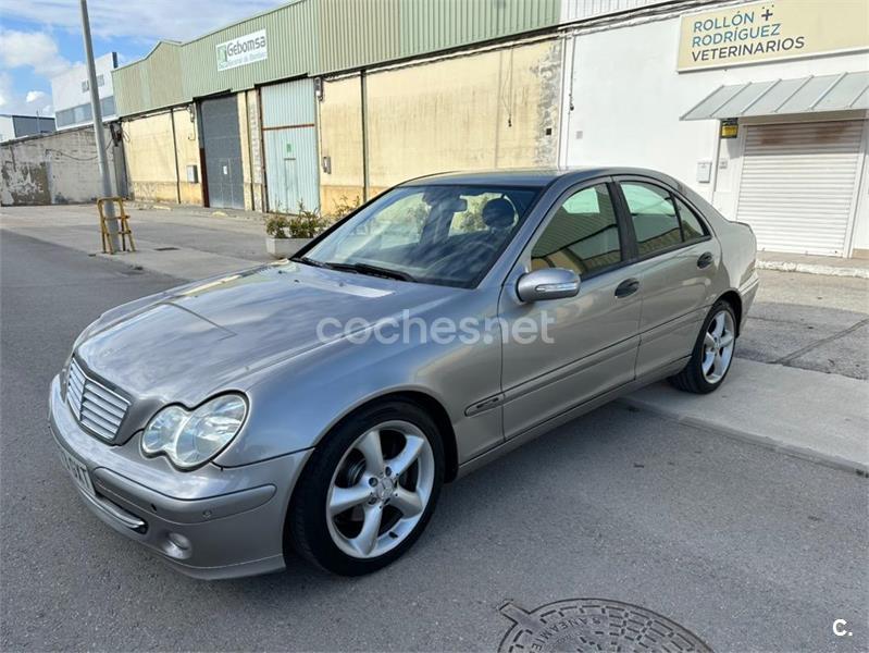 MERCEDES-BENZ Clase C