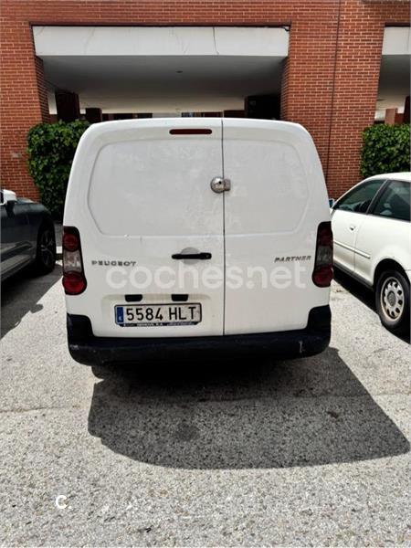 PEUGEOT Partner