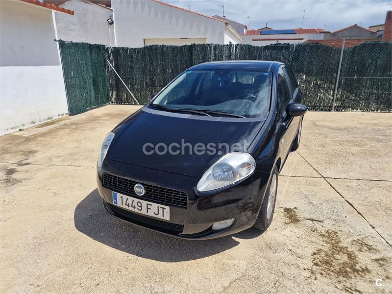 FIAT Grande Punto 1.4 16v Emotion