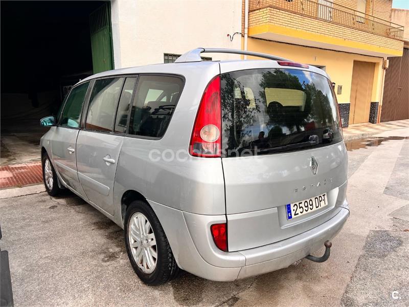 RENAULT Grand Espace Dynamique 2.2 dCi 16v