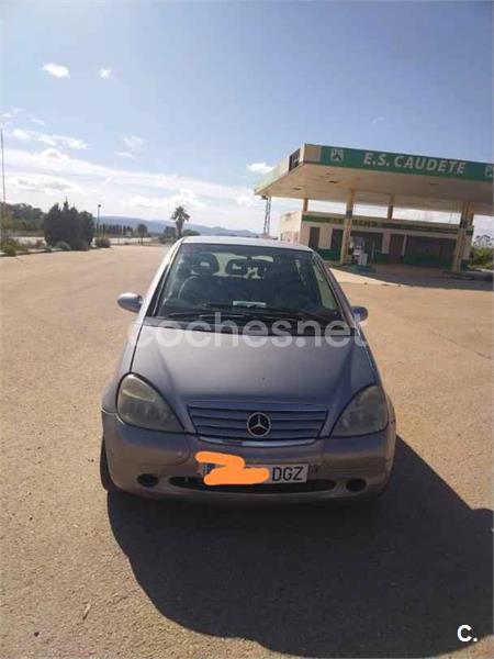 MERCEDES-BENZ Clase A