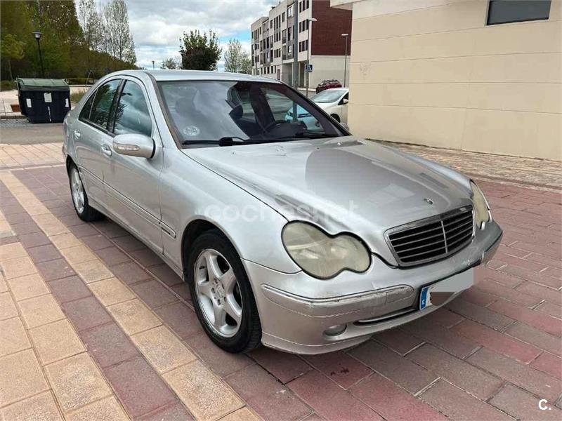 MERCEDES-BENZ Clase C