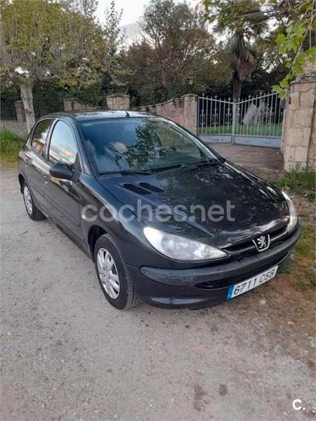 PEUGEOT 206