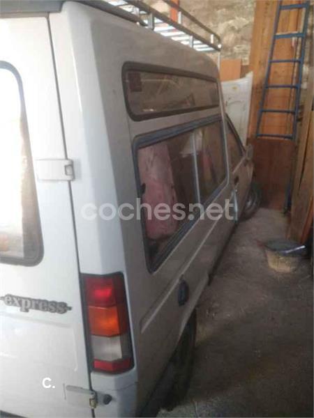 RENAULT Express
