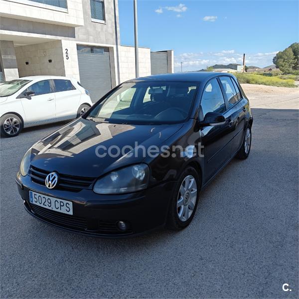 VOLKSWAGEN Golf 1.9 TDI Trendline
