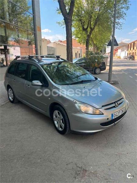PEUGEOT 307