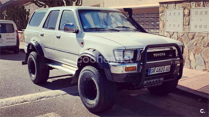 TOYOTA 4Runner