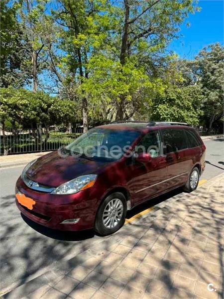TOYOTA Previa