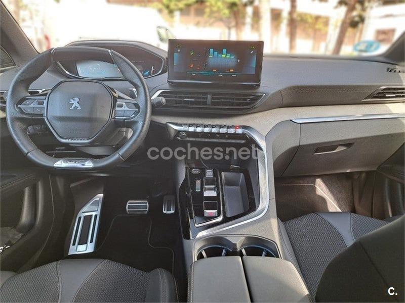 PEUGEOT 3008 Hybrid 225 eEAT8 GT