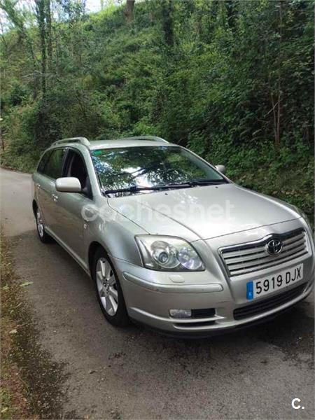 TOYOTA Avensis