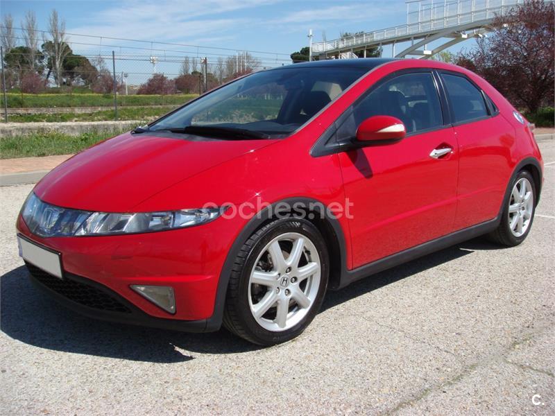 HONDA Civic 1.8 iVTEC Luxury AT