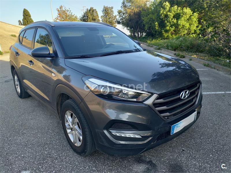 HYUNDAI TUCSON 1.7 CRDi BlueDrive Essence 4x2
