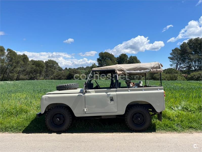 LAND-ROVER Defender