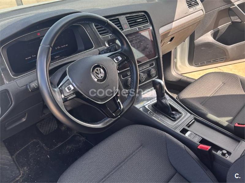 VOLKSWAGEN Golf eGolf ePower